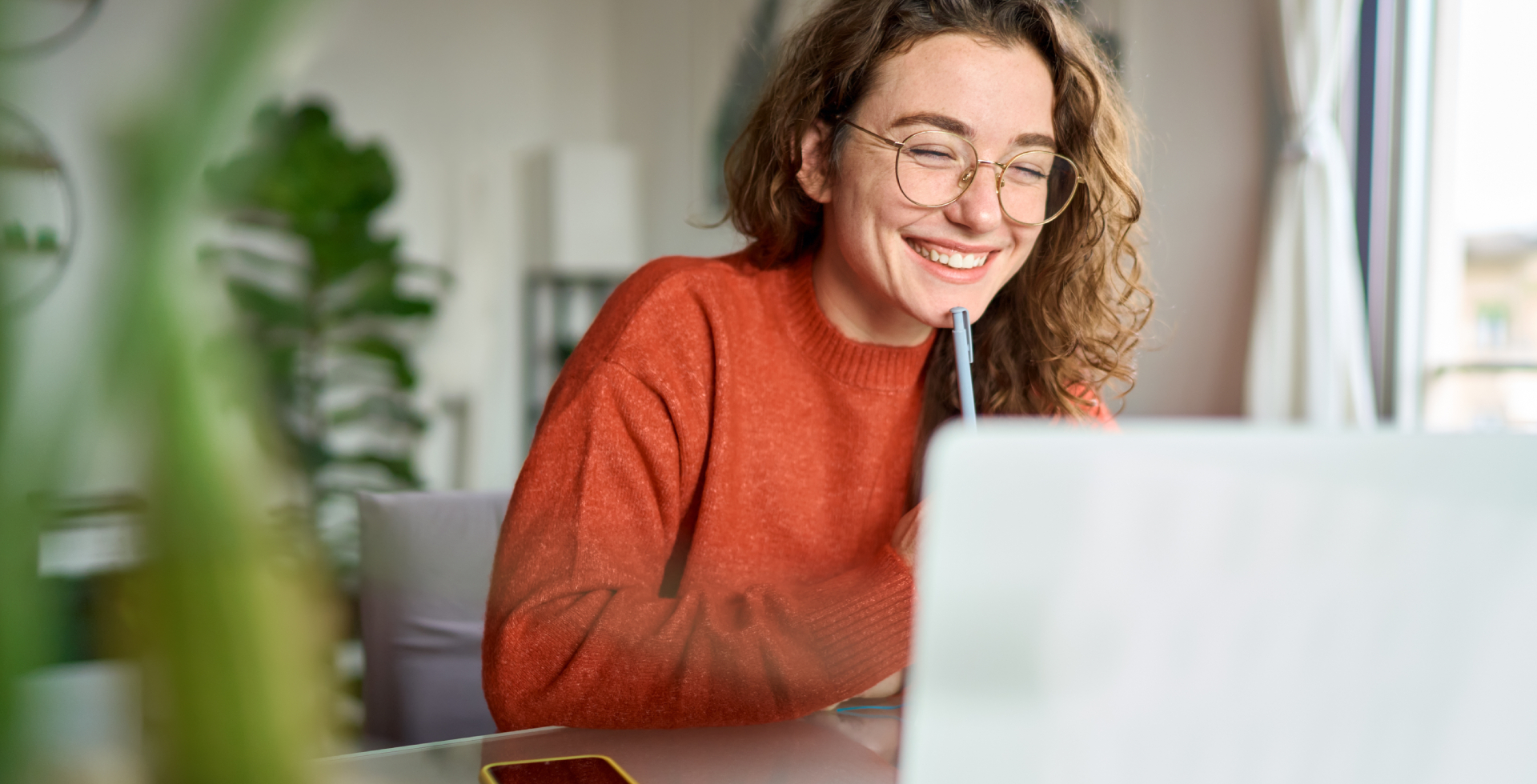 Teacher giving on online lesson